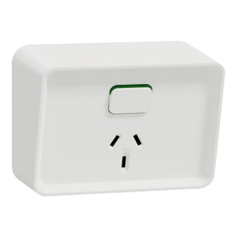 Clipsal Iconic Outdoor
Single Switched Socket Outlet