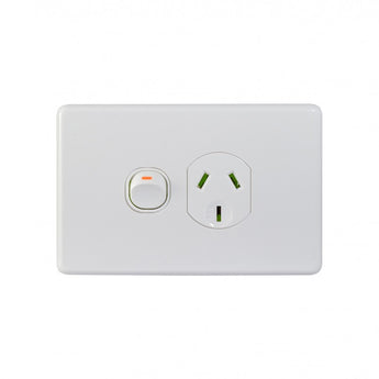 Puma - Power Point Switched 1 Gang, 10A 250V