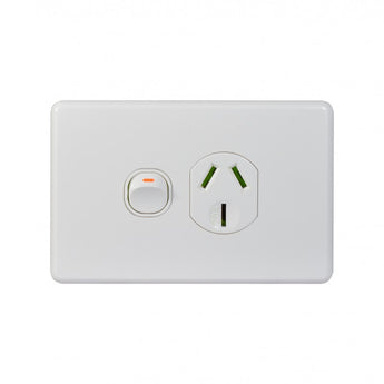 Puma - Power Point Switched 1 Gang 20A 250V